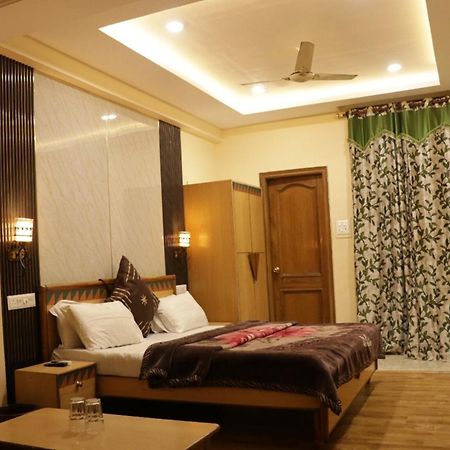 Hotel Royal Palace Jalandhar Eksteriør billede