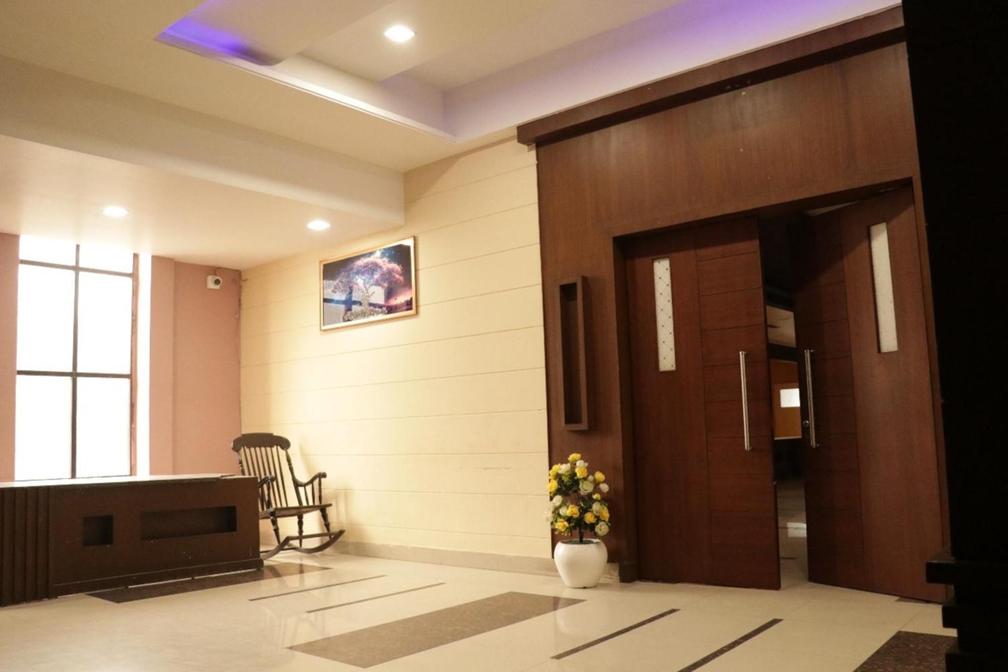 Hotel Royal Palace Jalandhar Eksteriør billede