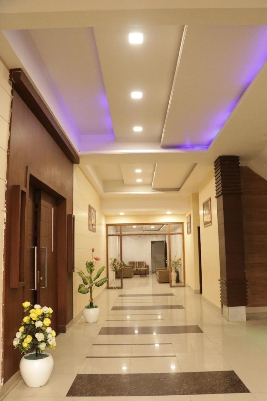 Hotel Royal Palace Jalandhar Eksteriør billede